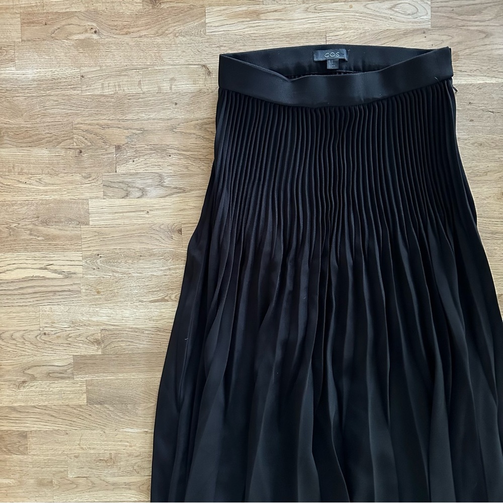 COS Black Pleated Midi Skirt - Picture 12 of 12